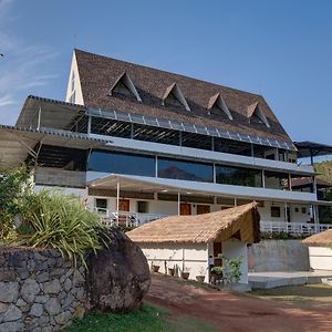 Thenmala Ecoresort